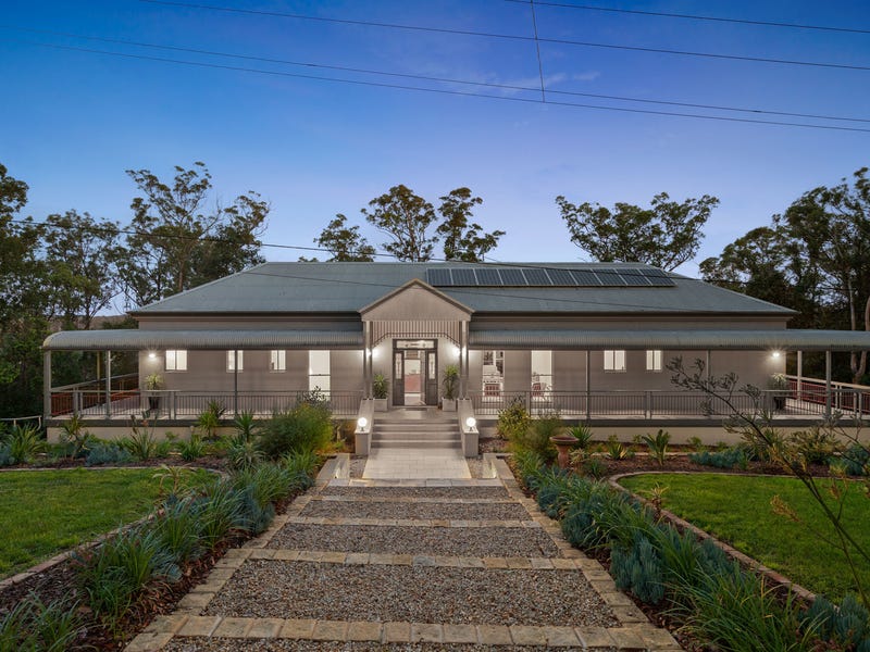 122 Excelsior Street, Lisarow, NSW 2250