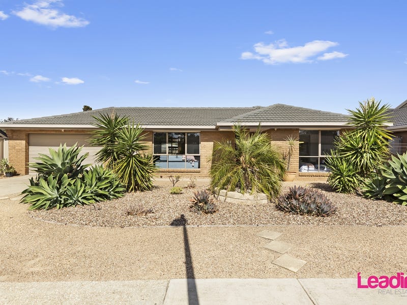 44 Tulsa Drive, Sunbury, Vic 3429 Property Details