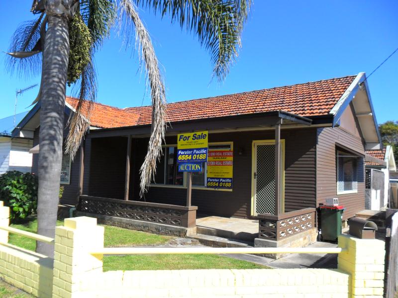 13 Macintosh Street, Forster, NSW 2428