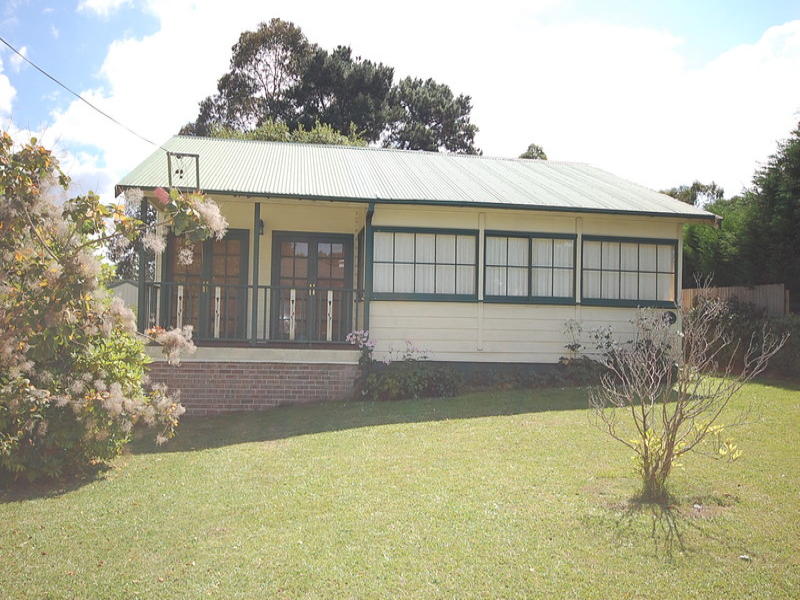 17 Bowral Road, Mittagong, NSW 2575