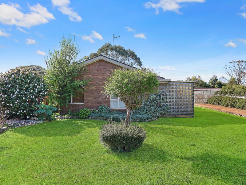 42 Neal Street, Timboon, Vic 3268 Property Details