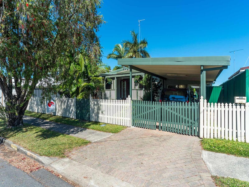 58 Whiting Street, Labrador, Qld 4215 Property Details