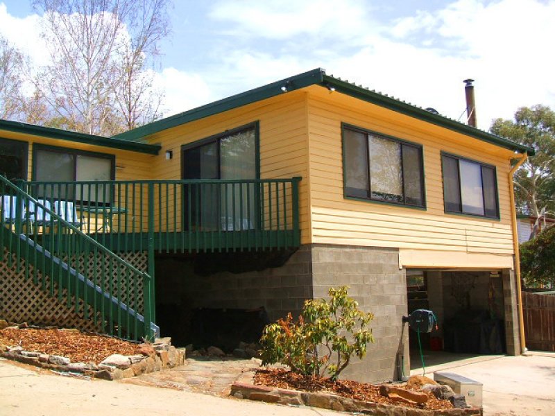 42 Crisp Street, Cooma, NSW 2630