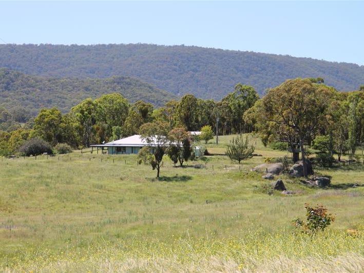 615 Sandy Flat Road, Tenterfield, NSW 2372 Property Details