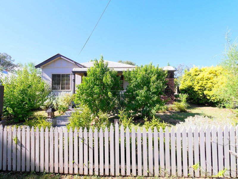 16 Parkes Street, Cowra, NSW 2794 Property Details
