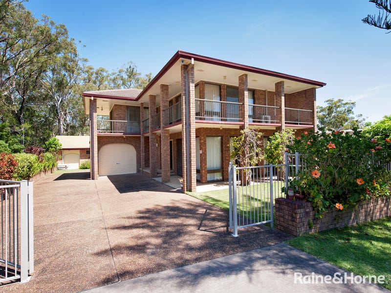 1 Kent Gardens, Soldiers Point, NSW 2317