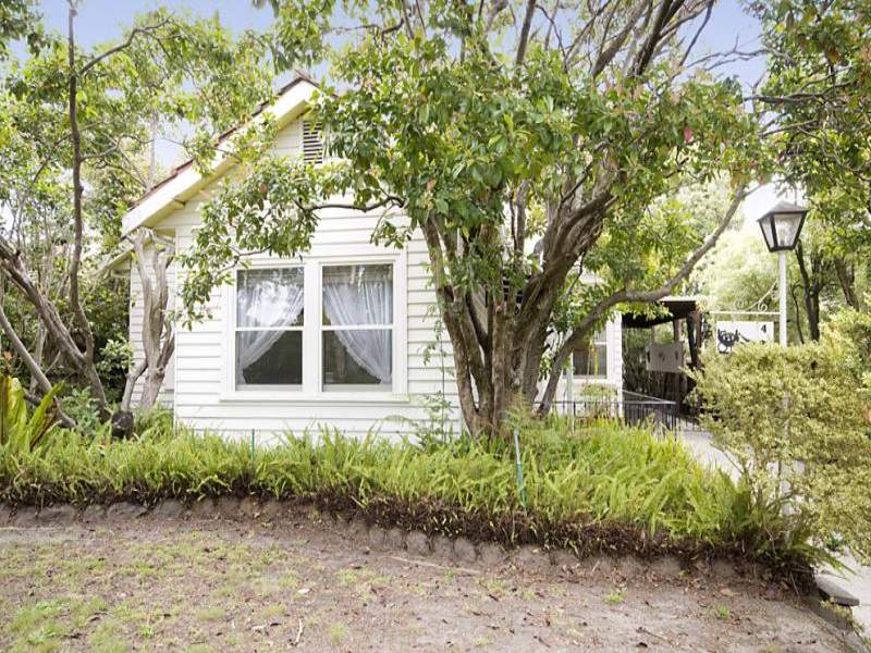 4 Linden Street, Blackburn, Vic 3130 Property Details