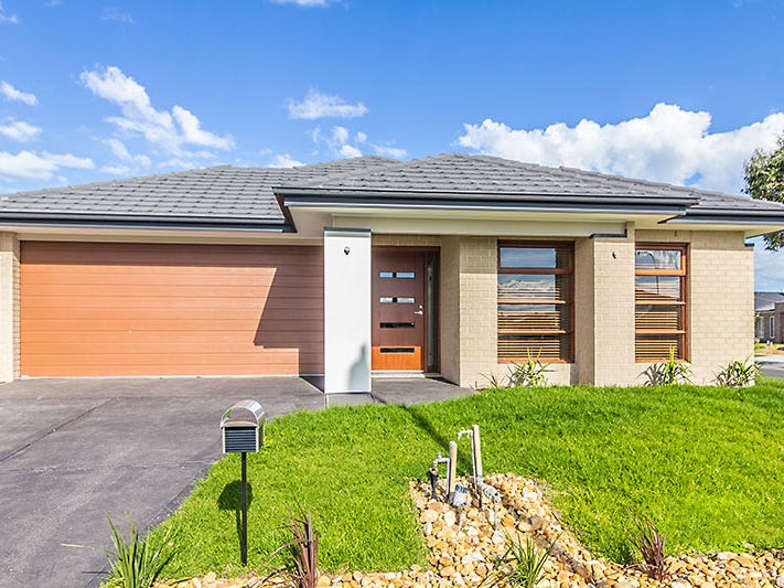 96 Heather Grove, Clyde North, VIC 3978