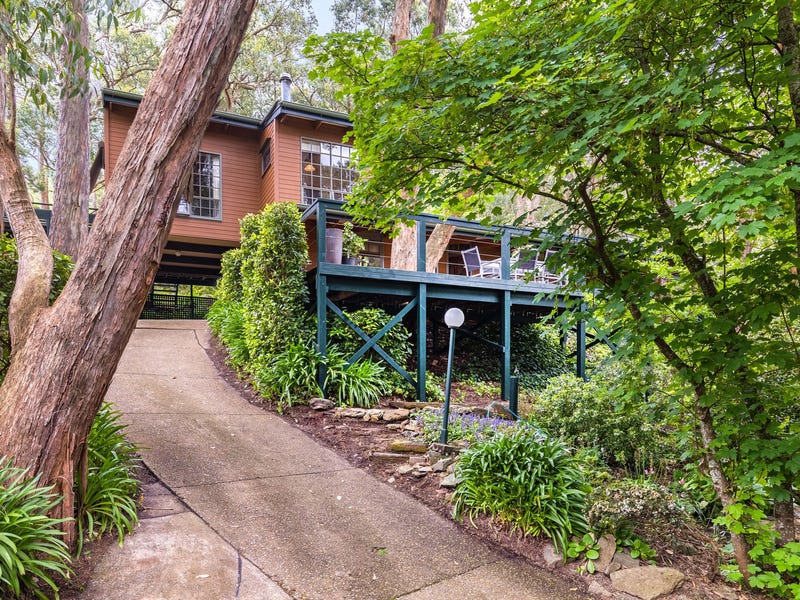 1 Campbell Avenue, Crafers, SA 5152 Property Details