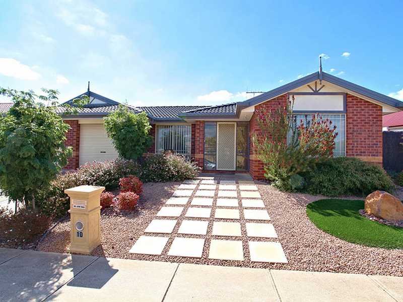 10 Harrington Drive, Melton West, VIC 3337