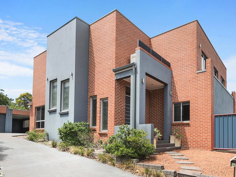 Houses for Sale in Edensor Park, NSW 2176