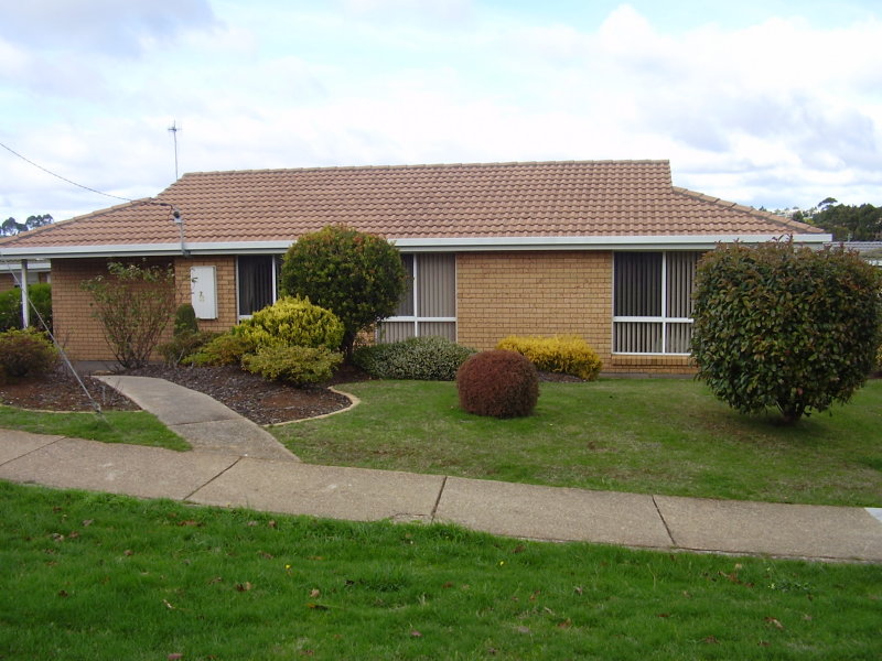 2/149 West Park Grove, Burnie, Tas 7320 Property Details