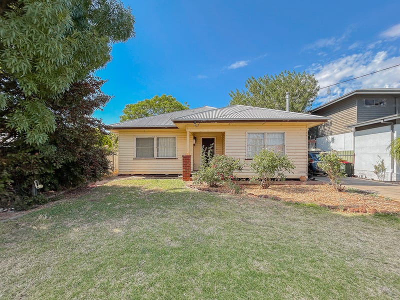 5 Canonsgate Avenue, Kerang, Vic 3579 House for Sale