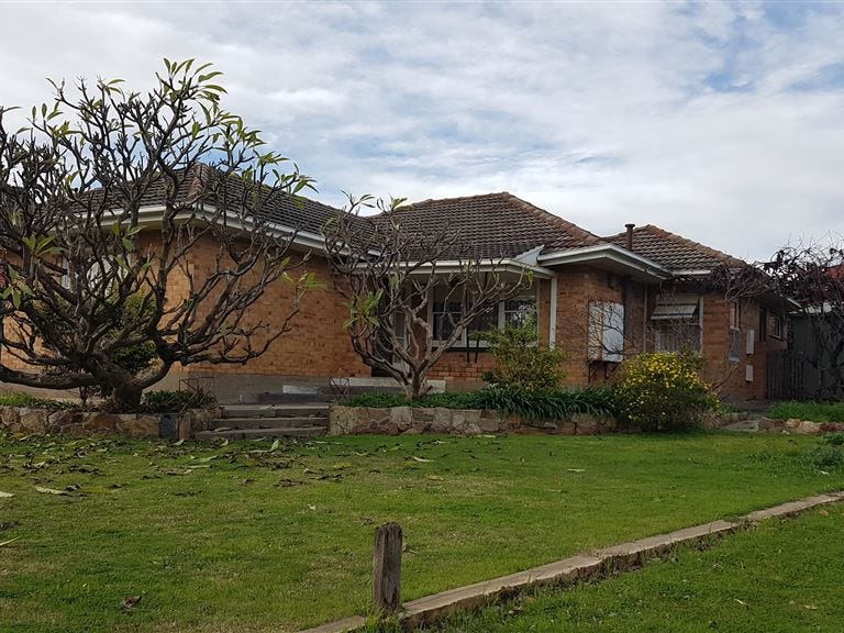 1 Crozier Avenue, Modbury, SA 5092