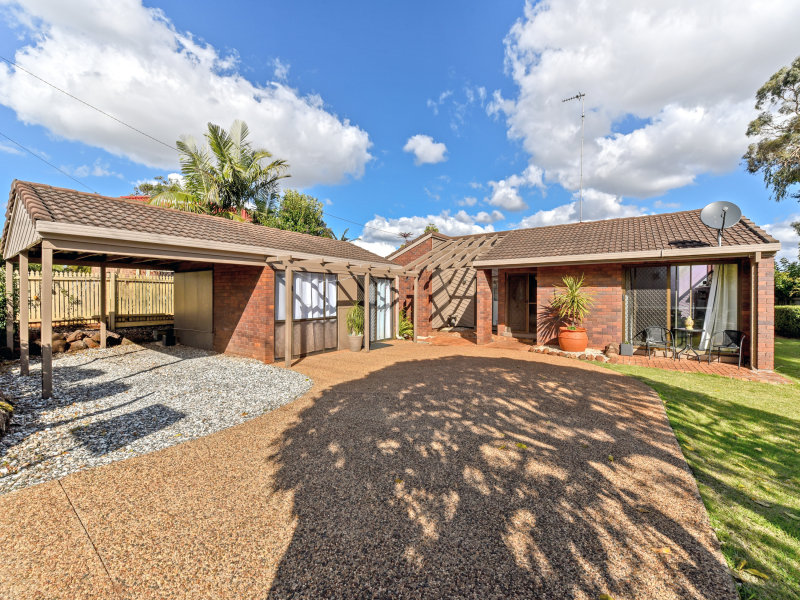 4 Kingsford Smith Drive, Wilsonton, Qld 4350 Property Details