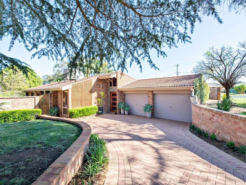 54 Hazelwood Drive, Dubbo, NSW 2830