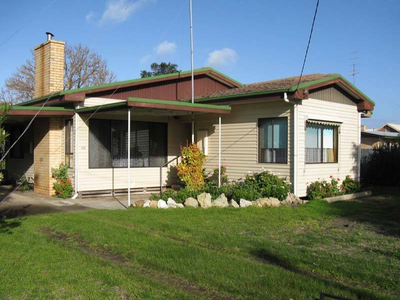 101 Lake Street, Edenhope, Vic 3318 Property Details