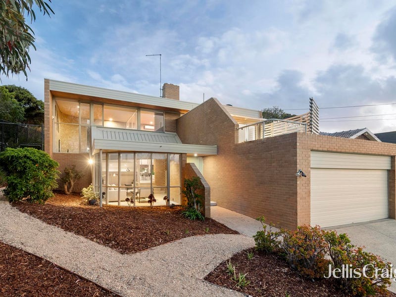 18 Summit Drive, Bulleen, Vic 3105 - Property Details