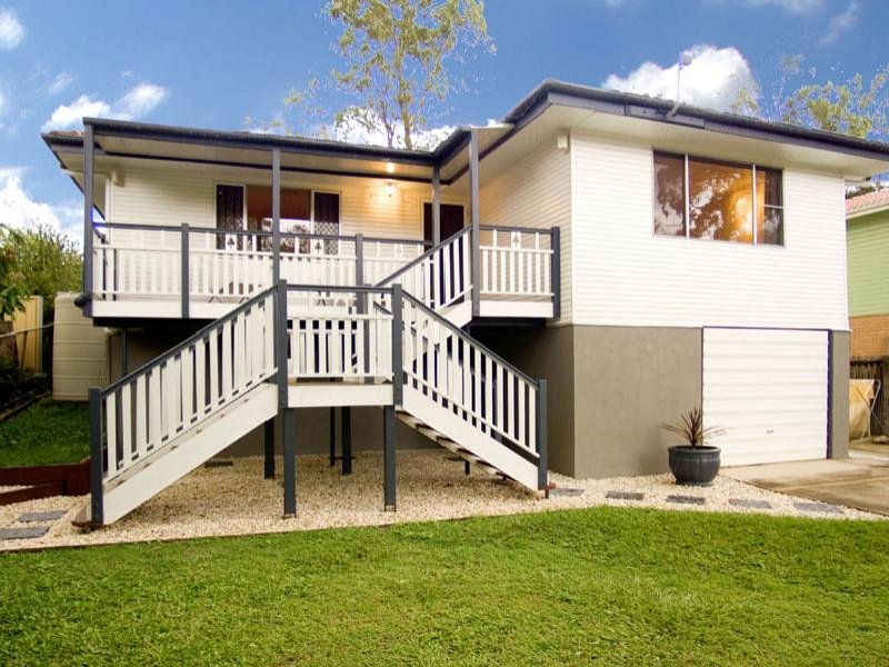 176 Englefield Rd, Oxley, Qld 4075 Property Details