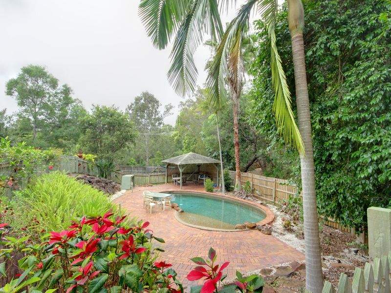 7 Walker Drive, Worongary, Qld 4213 Property Details