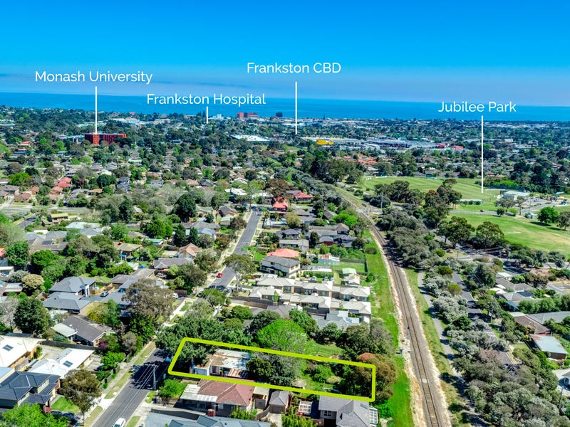 17 Kenilworth Avenue, Frankston, VIC 3199