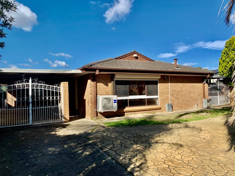 32 Montgomery Road, Bonnyrigg, NSW 2177