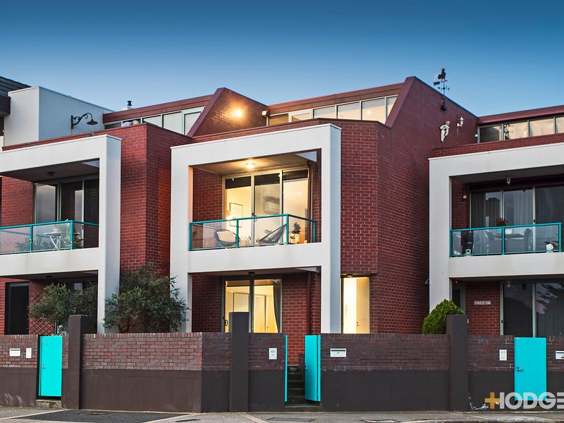 21/122 Beach Road, Sandringham, Vic 3191 Property Details