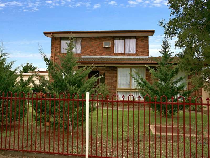 94 West Melton Drive, Melton, Vic 3337 Property Details