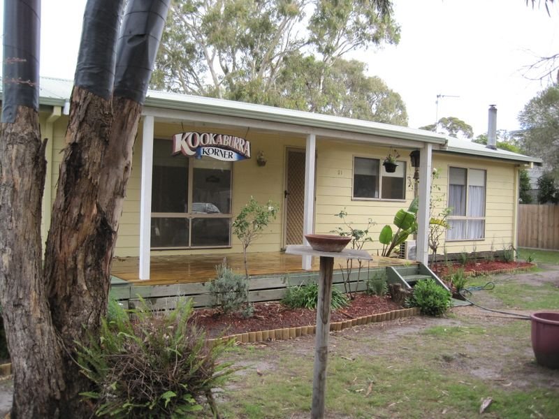21 Fifth Parade, Raymond Island, VIC 3880