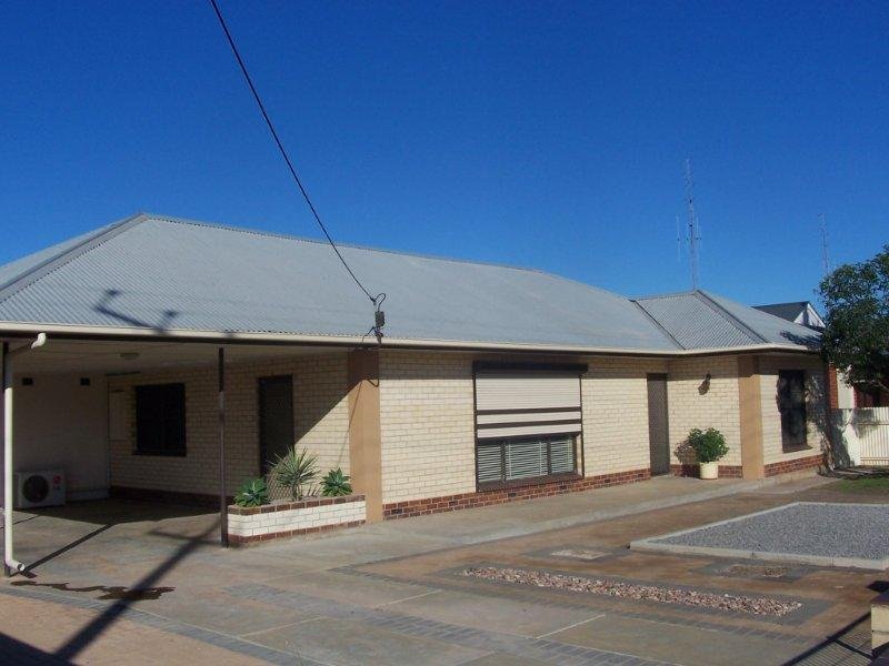 30 Kadina Road, Wallaroo, SA 5556 Property Details