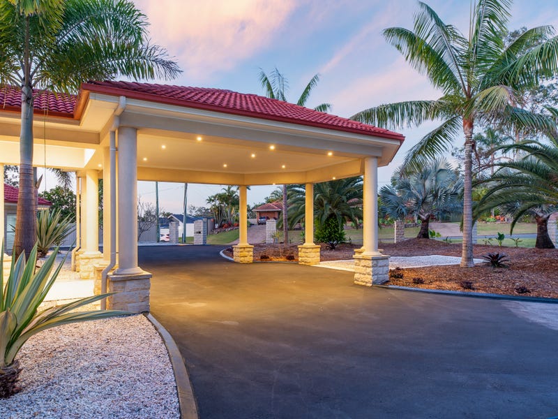 12 Riverdowns Crescent, Helensvale, Qld 4212 Property Details