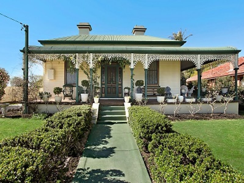 14 Robins Street, Horseshoe Bend, NSW 2320