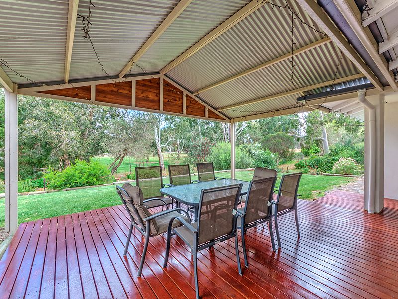 117 Gladstone Drive, Serpentine, WA 6125 Property Details