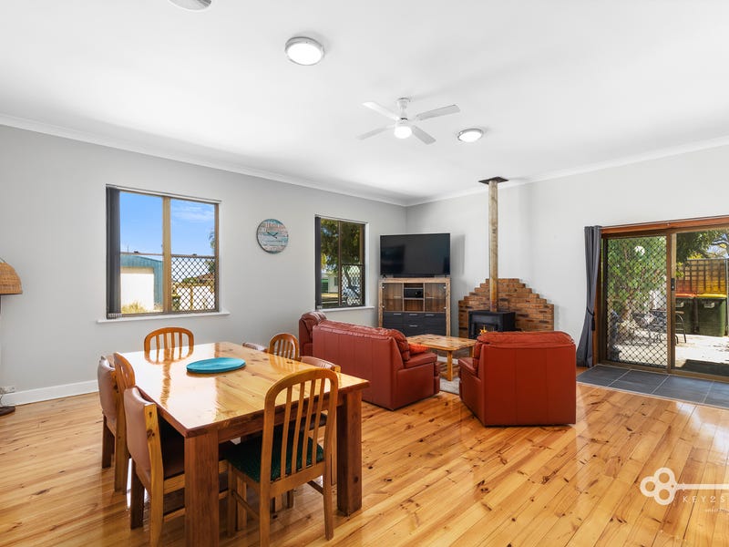 60 Church Street, Port Macdonnell, SA 5291