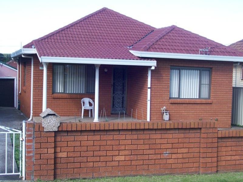 102 Illawarra Street, Port Kembla, NSW 2505