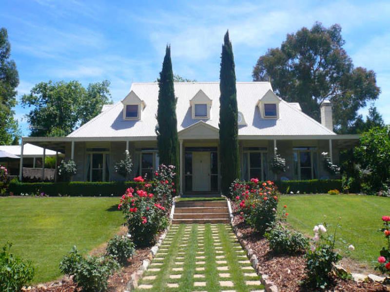 Beechworth House,5 Dingle Road, Beechworth, Vic 3747 Property Details