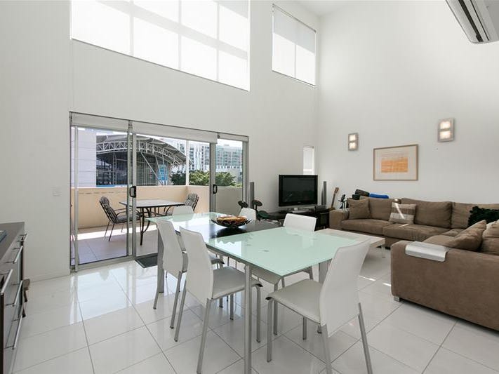 Sold Property Prices & Auction Results in Dornoch Terrace, Brisbane