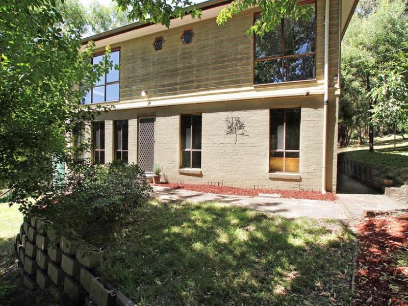 26 Gibbs Road, Healesville, Vic 3777 Property Details