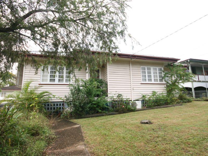 43 Stimpson Street, Fairfield, Qld 4103 Property Details