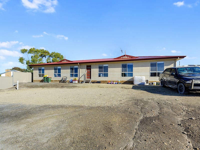 15 McKenzie Avenue, Warooka, SA 5577 Property Details