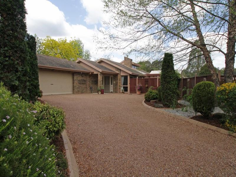 74 Farnham Road, Healesville, Vic 3777 Property Details