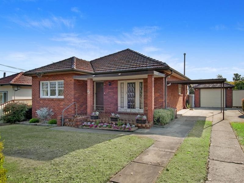 37 Gibson Avenue, Padstow, NSW 2211 Property Details