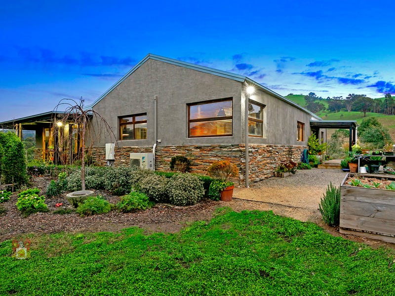 439 Spring Valley Road, Flowerdale, Vic 3717