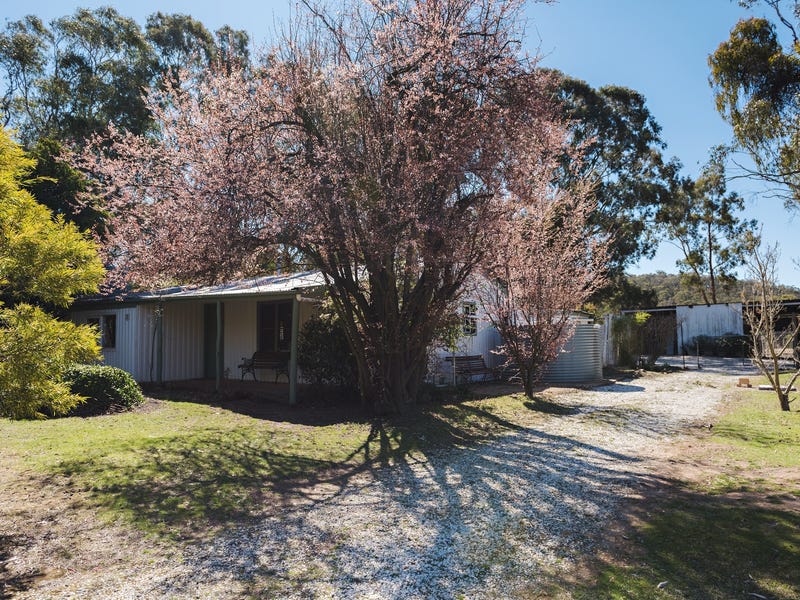 28 Thompson Street, Wattle Flat, NSW 2795