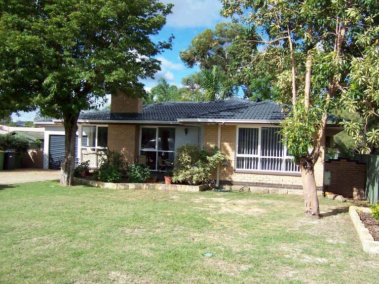 49 Kelton Way, Thornlie, WA 6108 Property Details