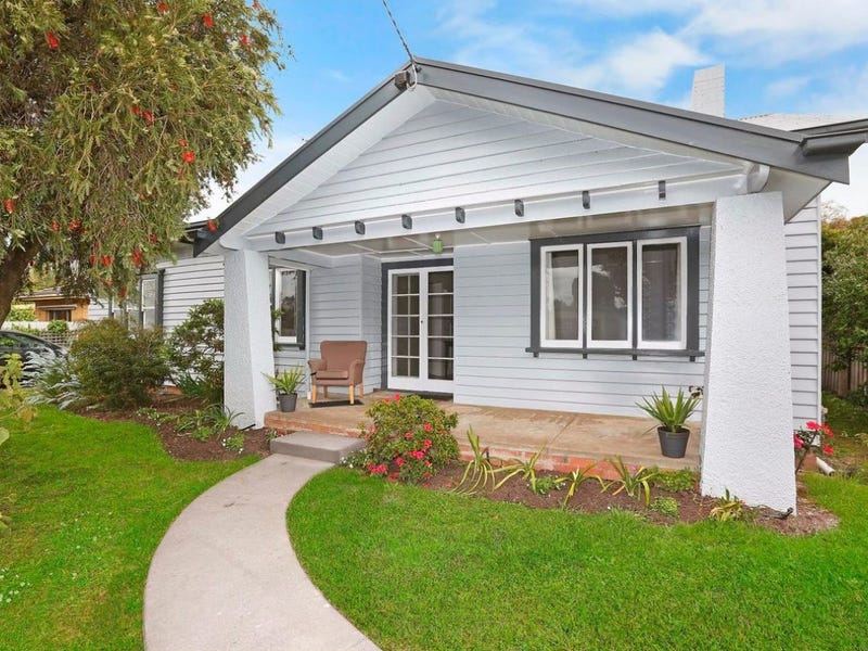 10 Chapel Street, Colac, Vic 3250 House for Sale
