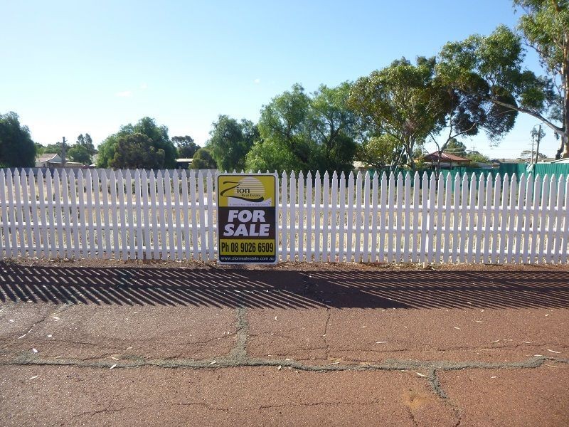 38 Bayley Street, Coolgardie, WA 6429