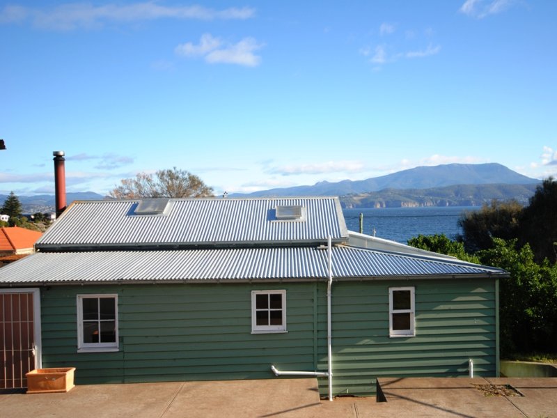 23 Spitfarm Road, Opossum Bay, TAS 7023