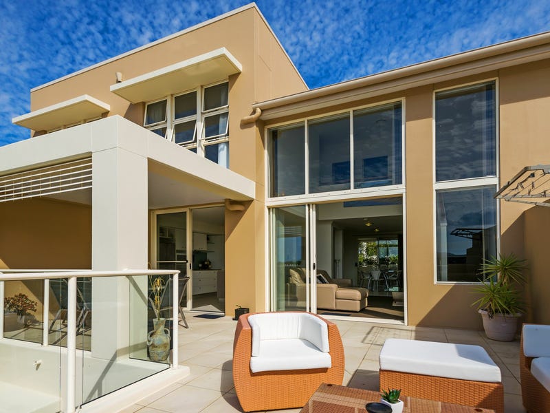 200/251 Varsity Pde, Varsity Lakes, Qld 4227 Apartment for Sale