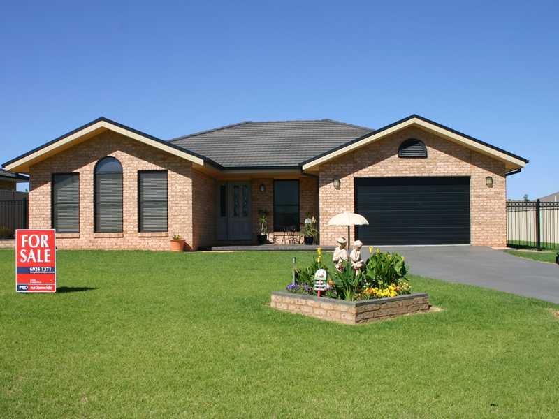 54 John Potts Drive, Junee, NSW 2663 Property Details